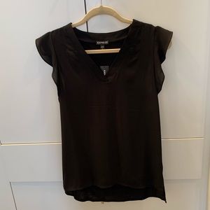 EXPRESS Black Short Sleeve Top w/ Ruffle Sleeve